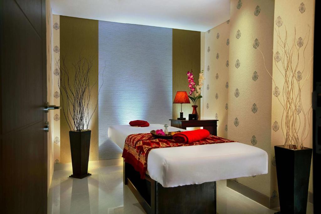 Atria Hotel Magelang Exterior photo